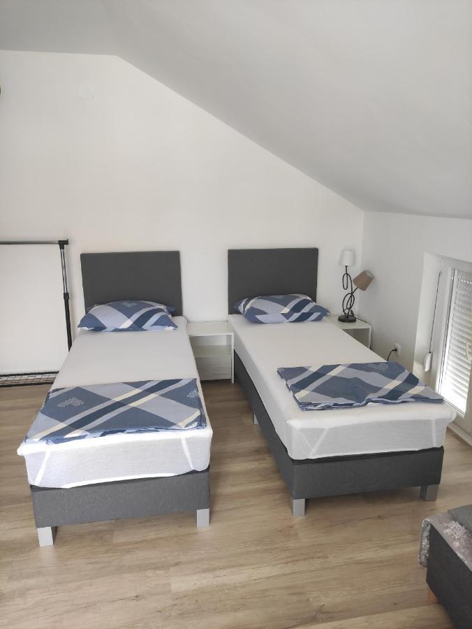 טרביניה Apartments Markovi Konaci מראה חיצוני תמונה